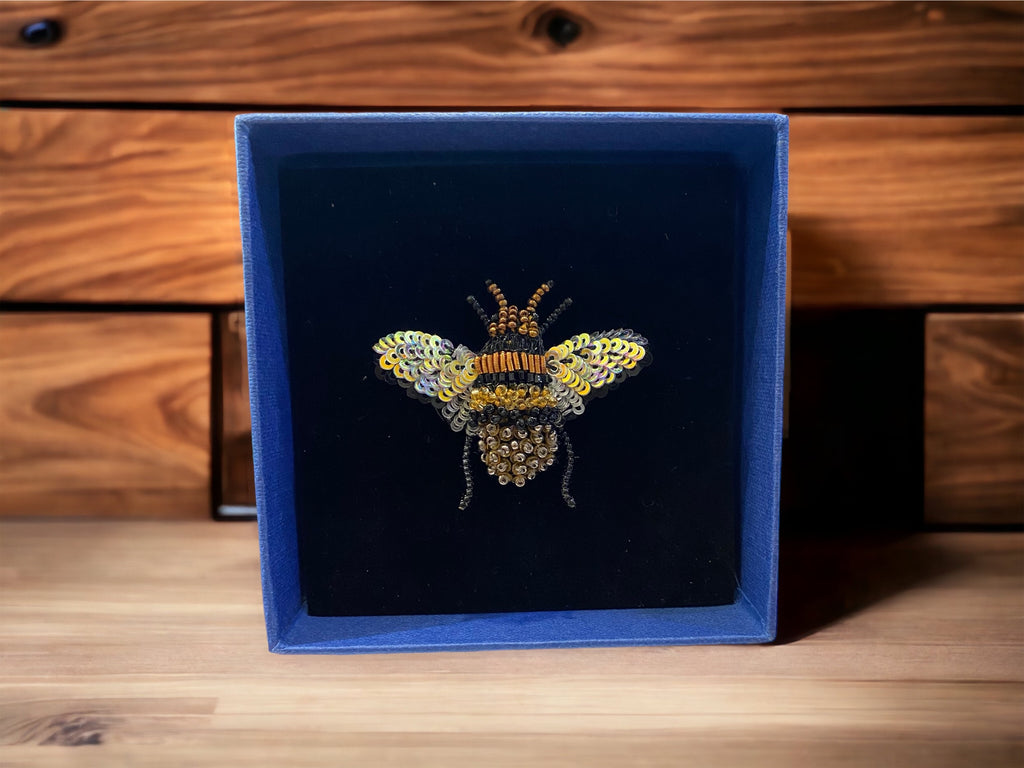 Honey deals bee brooch